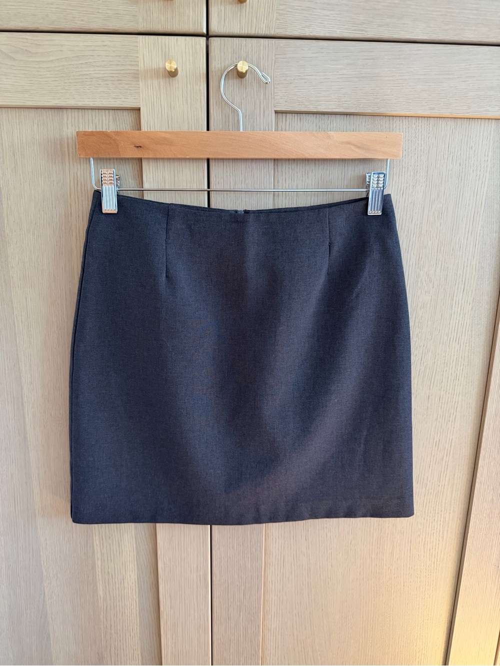 Benetton Grey Women's Mini Skirt - Tailored Straight Fit